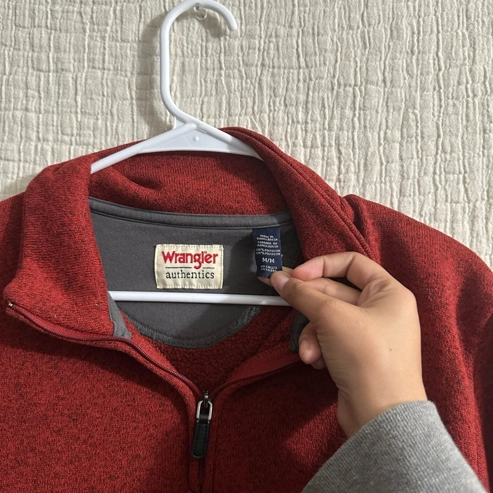 Wrangler Men's Half- Zip Up Red Sweater - Picture 3 of 3